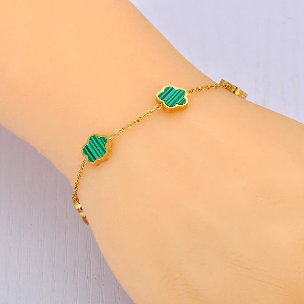 Bracelet Charm Fleur – Acier Inoxydable Doré